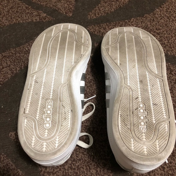 Women’s Addidas cloudfoam stripe sneakers - Picture 3 of 3